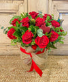 Turín, cesta de Rosas rojas