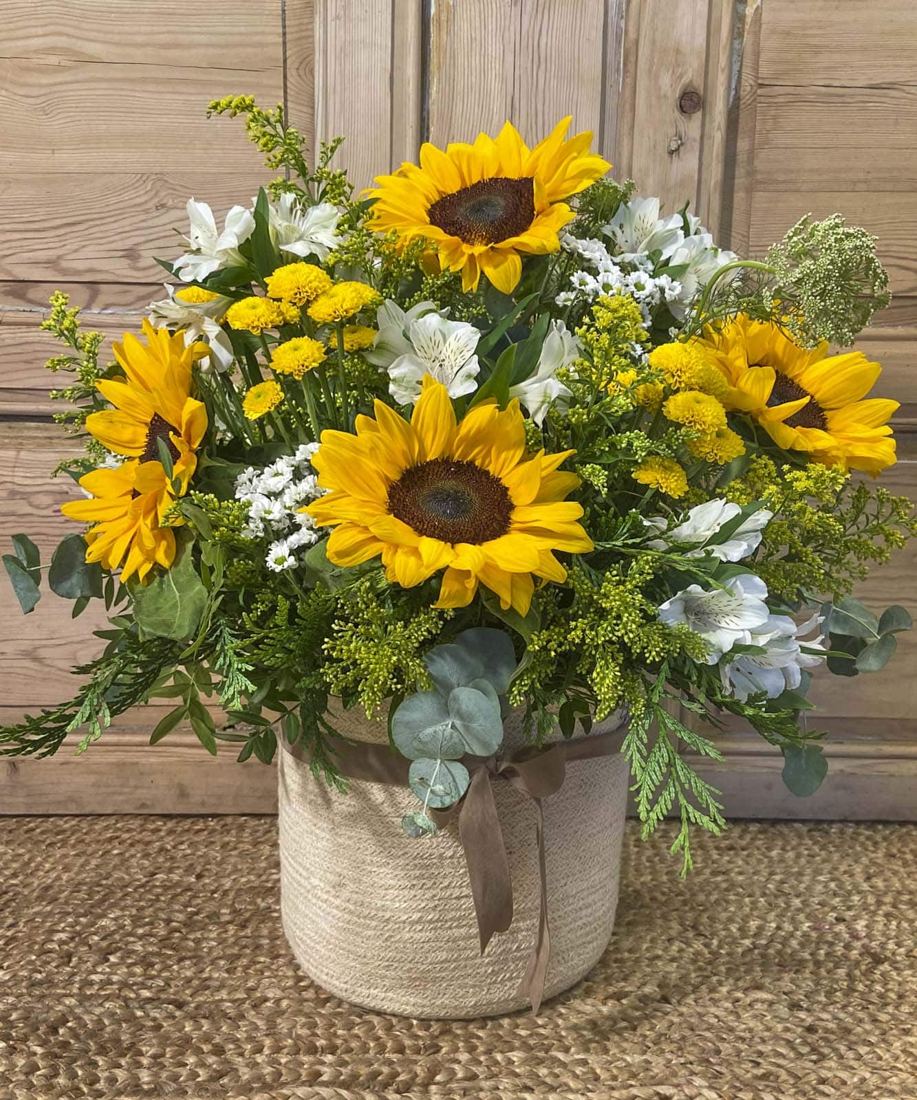 Arlés, Cesta con Girasoles
